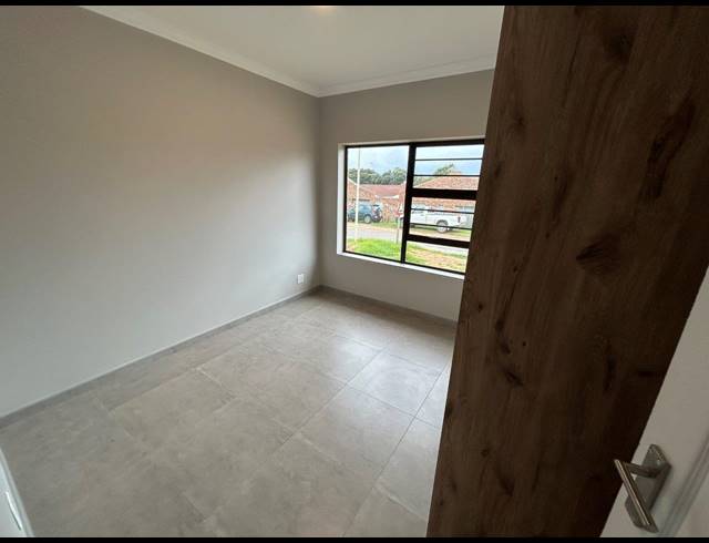 3 BEDROOM HOUSE FOR SALE IN WAVECREST